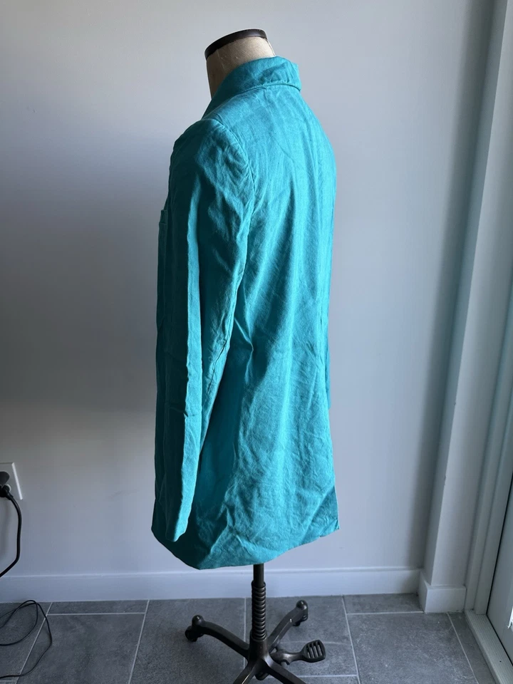 Blazer xale Alice + Olivia Jace tamanho médio - Imagem 2 de 4