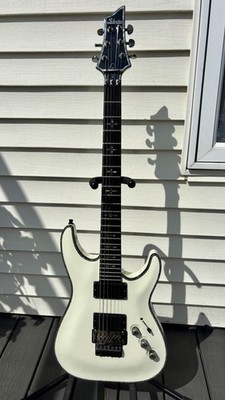 Schecter Hellraiser C-1 Electric Guitar White w/ Floyd Rose+EMG, Hardshell Case