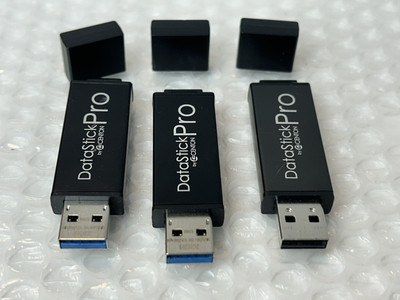 Centon DataStick Pro 32GB USB 3.0 Flash Drive LOT of 2 + 8gb DataStick Bundle