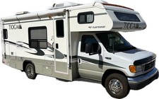 23ft RV. Tioga Fleetwood. Low Miles! Excellent Condition!