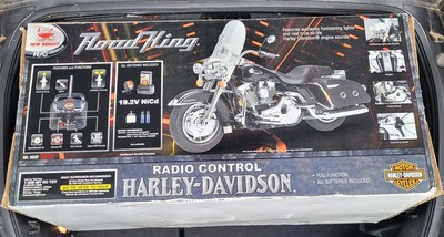 New Bright 34in 2007 RC Harley Davidson Road King Motorcycle