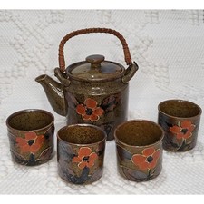 Japanese teapot bamboo handle and four cups, Handpainted floral motif