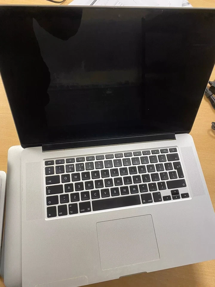 Apple MacBook Pro 15" Retina 2013 Core i7-3840QM 2.8G,16GB RAM 512GB SSD, A1398 - Image 3 of 4