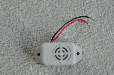1 Stück Summer / Signalgeber (mit 3,5V getestet).