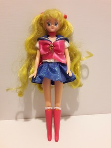 sailor moon bambola