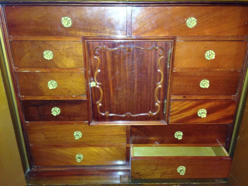 ESCENA PINTADA FRANCESA FILAGRANA VICTORIANA COFRE ORNAMENTADO SECRETARIA GABINETE ANTIGUO Foto 3 de 4