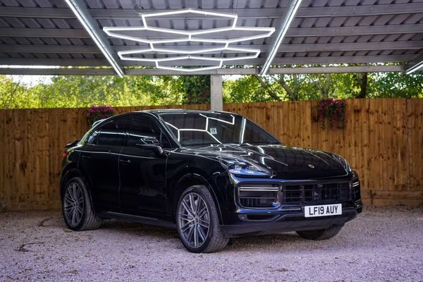 eBay - 2019 Porsche Cayenne 4.0T V8 Tu...