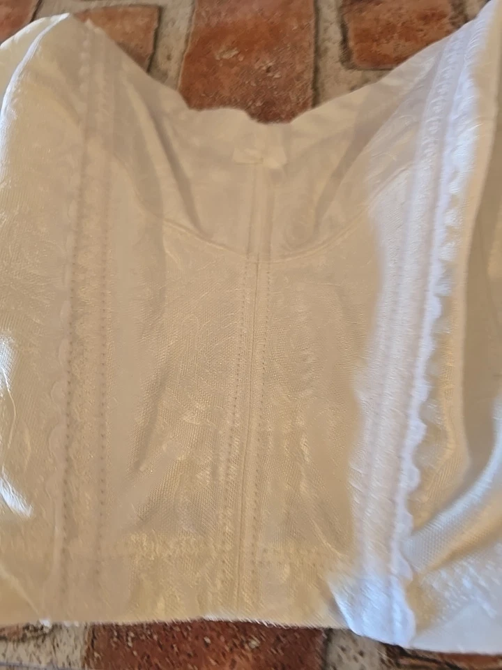 Sujetador de novia The Woman Within talla 44 B Longline blanco sin tirantes DE COLECCIÓN Foto 4 de 4