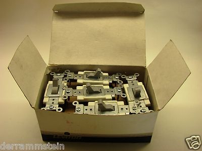 1- Box Of 10 Leviton Gray CS320-2GY Spec.Grade AC Quiet 3-Way Toggle Switch  b52