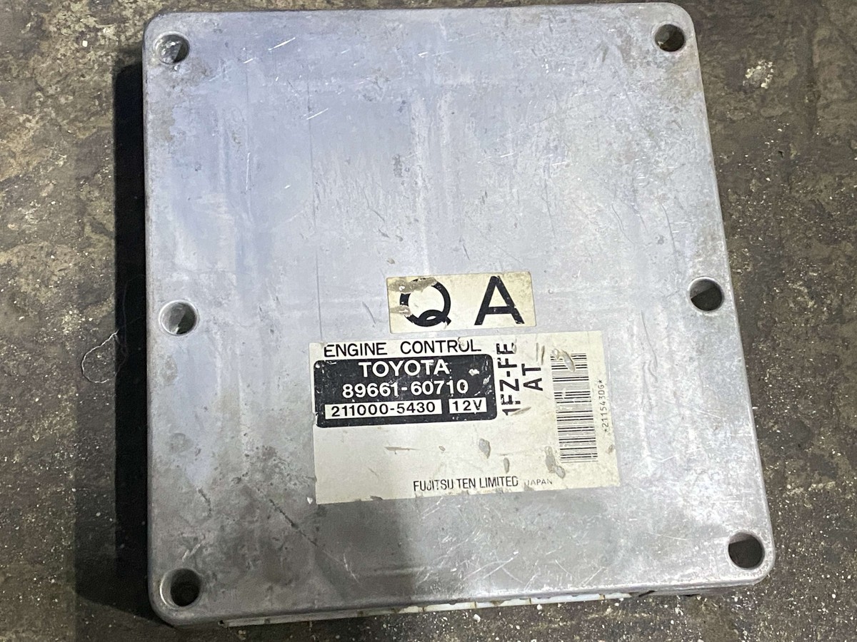 TOYOTA LAND CRUISER 01/1998-07/2002 ENGINE CONTROL UNIT ECU