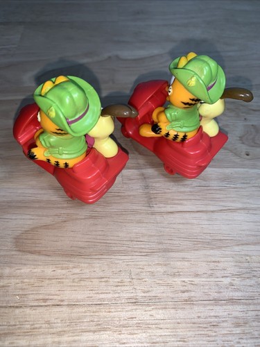 2 Garfields & 2 On Motorcycle with Odie 1988 McDonald's Vintage Happy Meal Toy - Picture 6 of 9