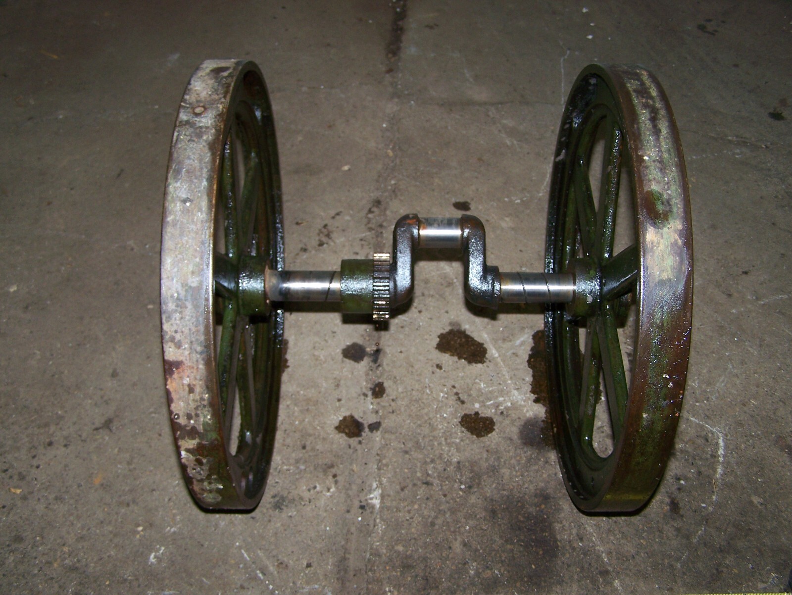 JOHN DEERE E 1 1/2hp Hit Miss Gas Engine Flywheels Crankshaft Pinion