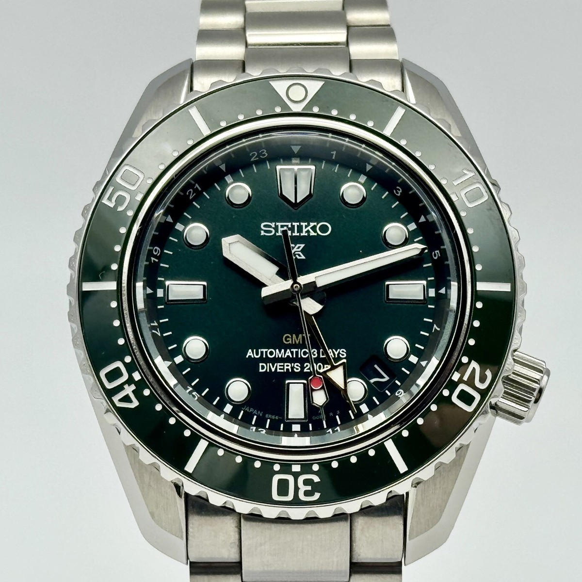 Near Mint SEIKO PROSPEX SBEJ009 GMT 200M Sapphire Ceramic Bezel