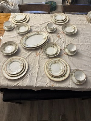 National China Patricia dinnerware 30 pieces  set