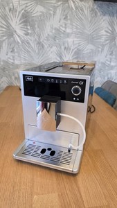 Melitta Caffeo CI E970-101 Kaffeevollautomat 1400W Silber Schwarz Gebraucht