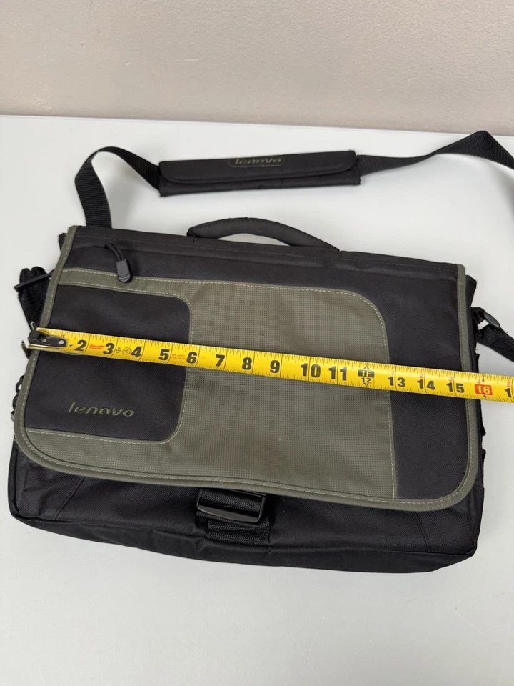 联想 Olive 绿色和黑色 15 英寸笔记本电脑邮差包带可调肩带单肩包 — 第 2/4 张图片