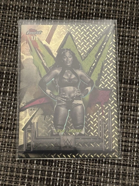 2025 Topps Finest WWE #169 Lash Legend Superfractor 1/1.