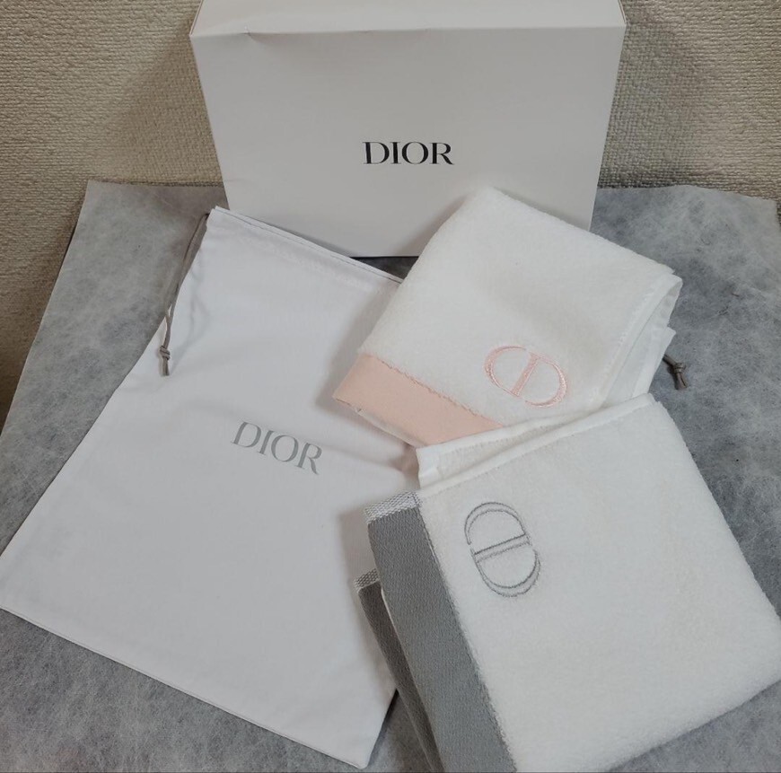 Christian Dior クリスチャンディオール　タオルセット　ギフトピンク Christian Dior クリスチャンディオール タオルセット ギフト