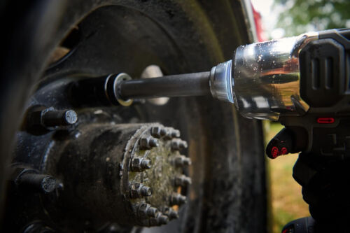 Ingersoll Rand W8591 1" 20V Cordless Impact Wrench Bare Tool, 2000 ft-lb Torque - Picture 4 of 7