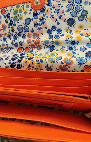 Vera Bradley RFID Audrey Leather Wallet In Coral Floral Pattern - Picture 6 of 7