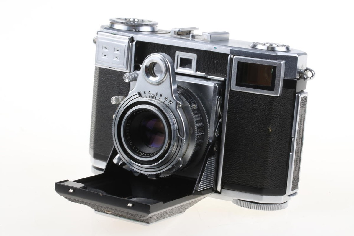 ZEISS IKON Contessa with Tessar 45mm f/2.8 - SNr: S5977