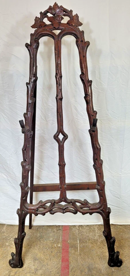 CABALLETE DE NOGAL TALLADO BOSQUE NEGRO Foto 2 de 4