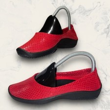 Arcopedico Women's L15 Casual Flat Red Shine Shoe Portugal Womens Size 6