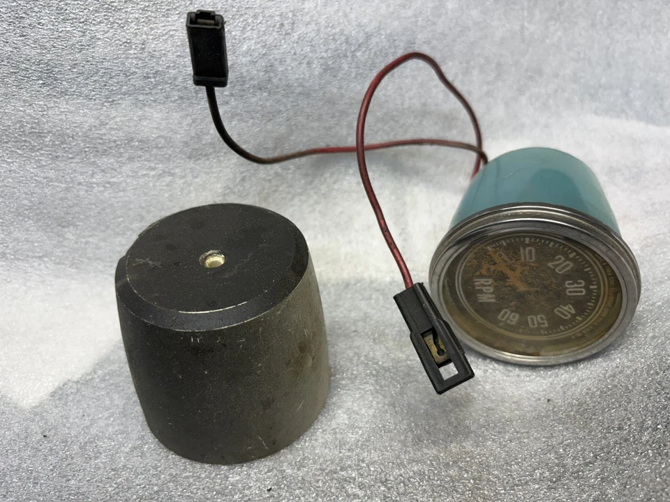 OEM 1976-1986 AMC Jeep CJ CJ5 CJ7 6 Cyl Tachometer NON WORKING Laredo Renegade - Image 2 of 4