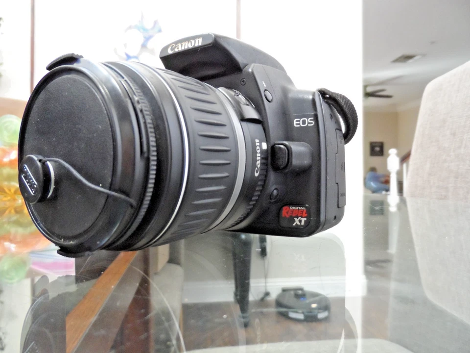 CANON EOS REBEL XT BLACK 18-55 LENSE 8.0 MEGAPIXEL BUNDLE READY TO SHOOT - Image 2 of 4