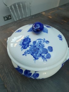 ロイヤルコペンハーゲン　frijsenborg soup tureen Royal Copenhagen Blue Flowers (Curved) Soup Tureen With Ladle
