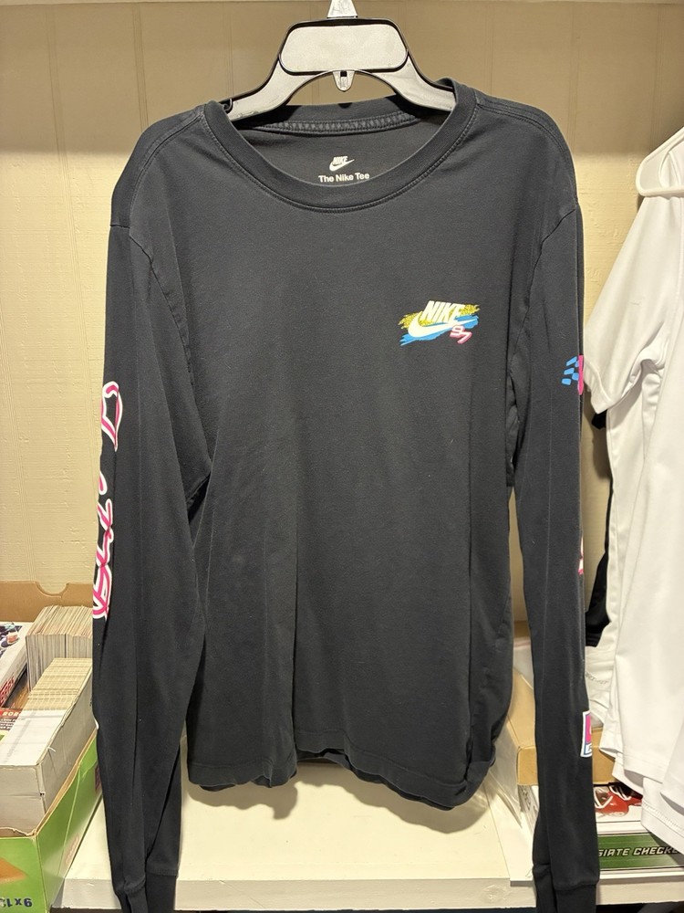 Nike Sportswear Racing Long Sleeve Shirt for Men in Black Size L DR8003-010