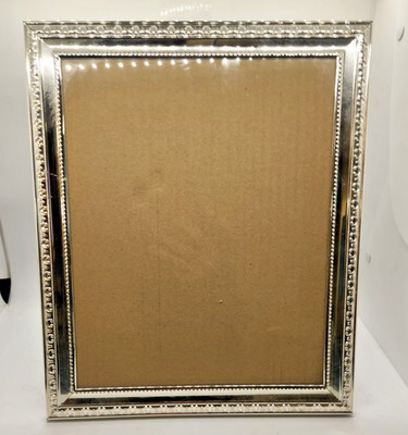 Huntington Gallery 8x10 Picture Frame - Shiny Silver Metal - Ornate Beaded Edge