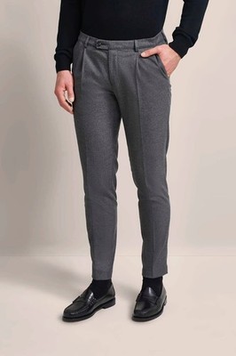 Bugatti Herren Bundfaltenhose Modern-Flanell-Soft-Touch dunkelgrau W31/W32  /L32