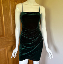 Windsor Women's M Green Velvet Ruched Spaghetti Strap Mini Dress GD14399C
