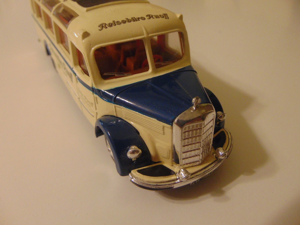 DINKY MATCHBOX 1950 MERCEDES-BENZ OMNIBUS O 3500 REISEBURO RUOFF