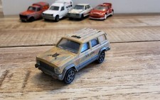 Jeep cherokee  majorette hot wheels matchbox norev 1/64