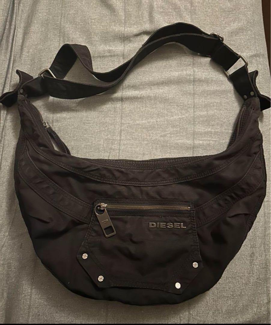Diesel Men 90S 00S Archive Shoulder Bag Crescent Moon Diesel Men 90S 00S Archive Shoulder Bag Crescent Moon