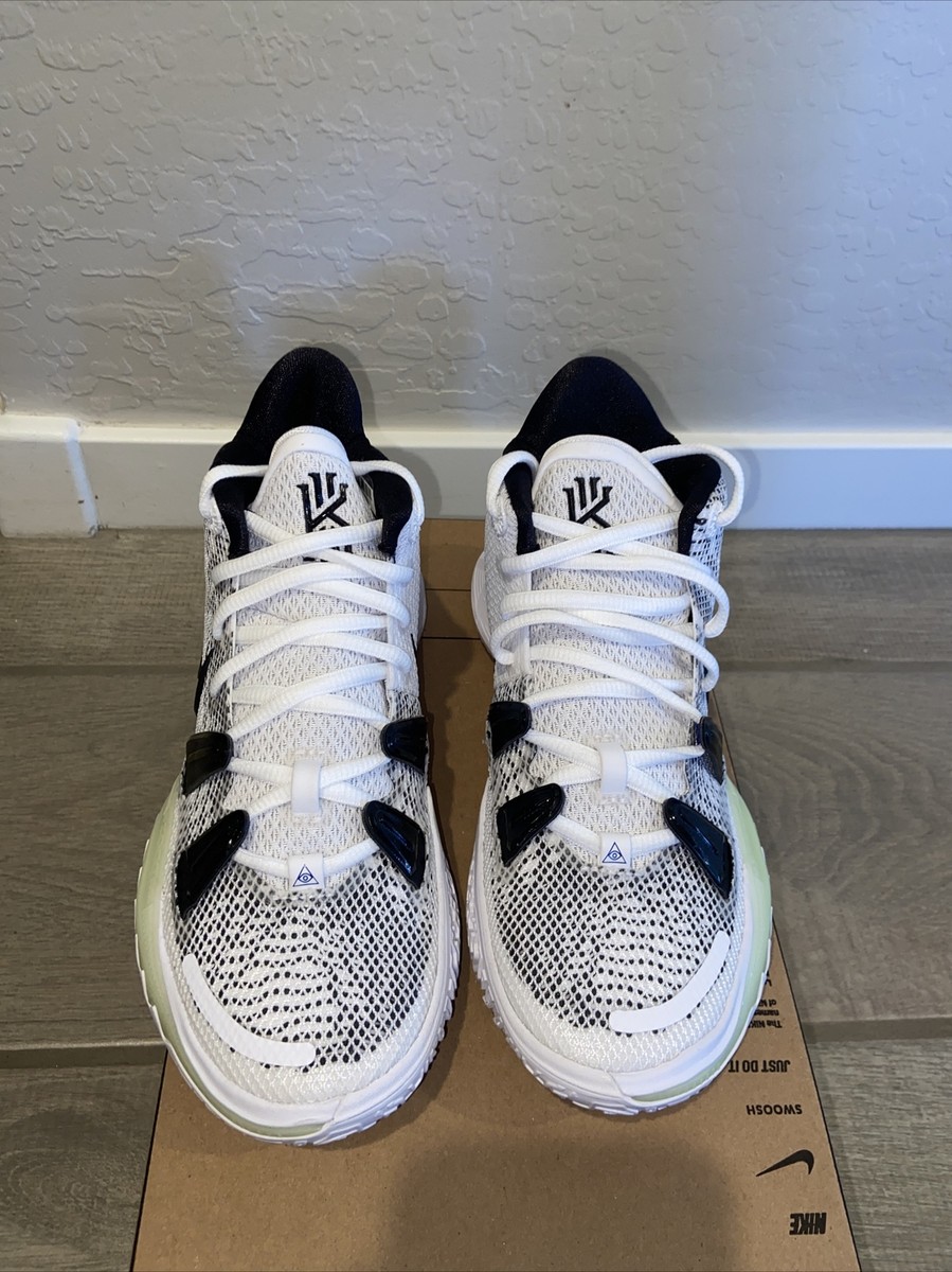 NIKE KYRIE 7 **BROOKLYN BEATS** BLACK/WHITE CQ9326-100 SIZE