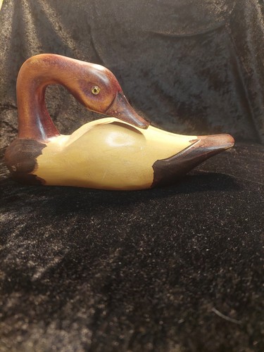 Vintage Hand Carved Wood Duck With Glass Eyes - Picture 5 of 12