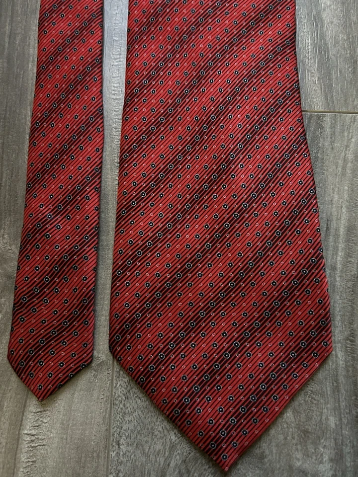 Corbata de seda Gianni Viera para hombre Italia roja negra a rayas 3 3/4 X 59 Foto 3 de 4