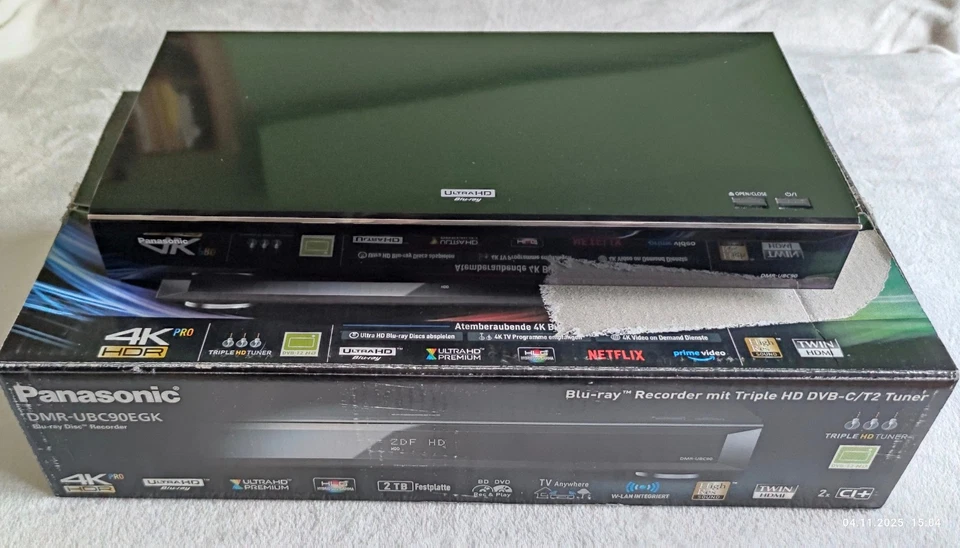 Panasonic DMR-UBC90EGK UHD Blu-ray Player schwarz 2TB Festplatte - Bild 2 von 4