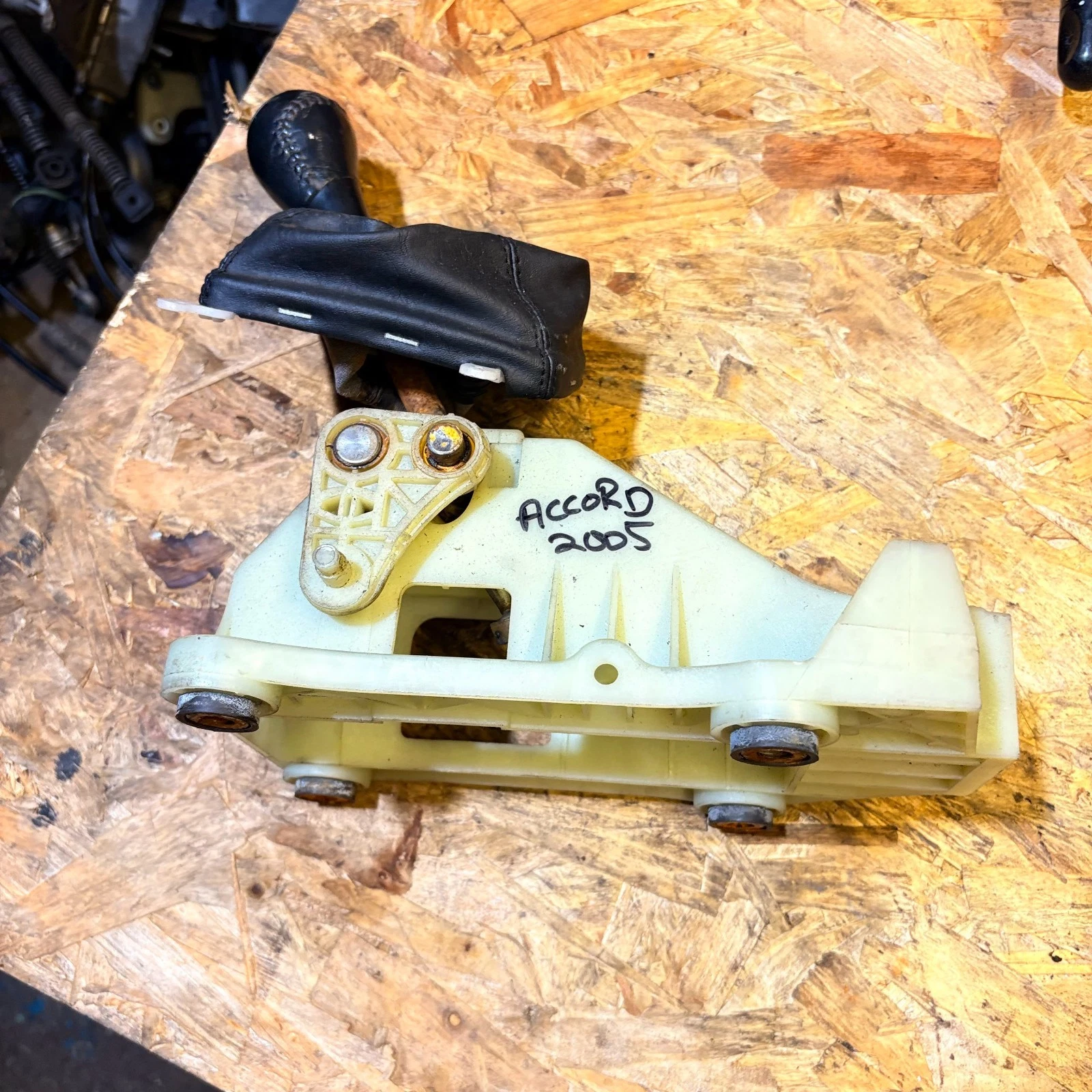 Honda Accord 2005 donor marking on gear selector assembly