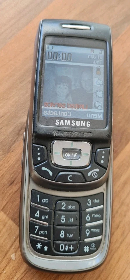 Samsung SGH D500 - Mobile Phone Faulty - Image 4 of 4