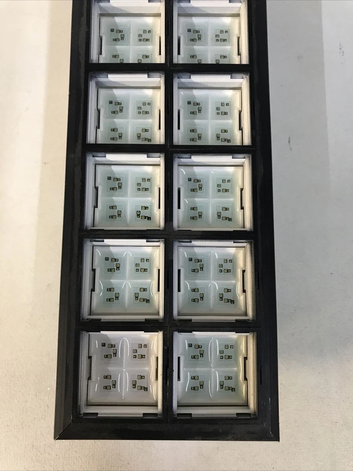 IDEC SLC30N 4071 0208-DD2 TD2 FB Illuminated Pushbutton Display - Image 3 of 4