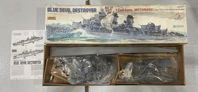 Lindberg Blue Devil Destroyer 1/125 Scale Motorized Model 70815 OPEN BOX RC