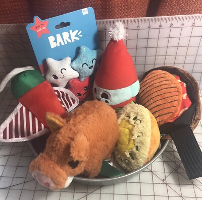 Bark Dog Toy Plush Lot Of 6 Plus Bergan Galvanized Pan & Tote-Y
