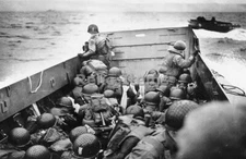 WW2 Picture Photo US troops in a LCVP before landing on Omaha Beach 1944 0676