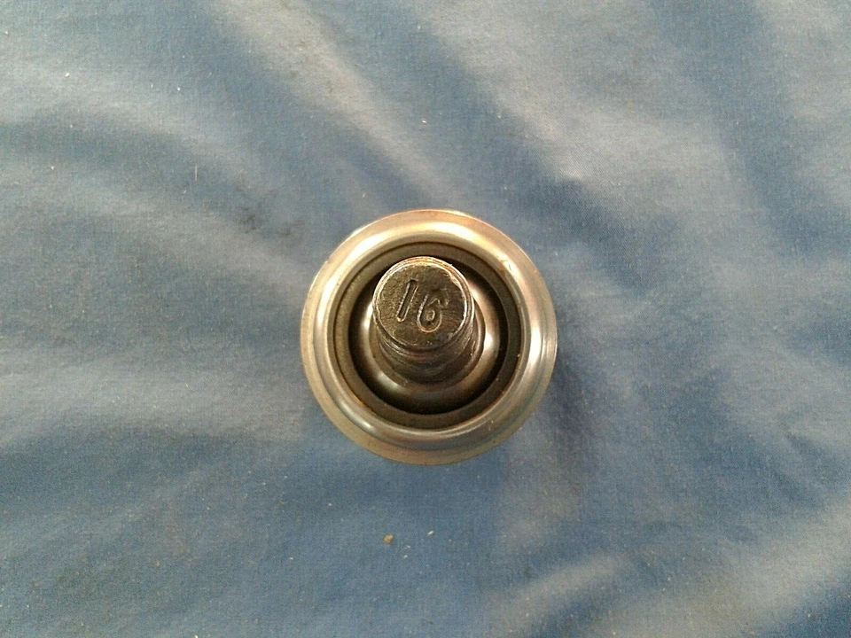 Rótula McQuay-Norris FA1681 inferior Dodge Dakota Durango appl 1989-00 EE. UU. Foto 3 de 4