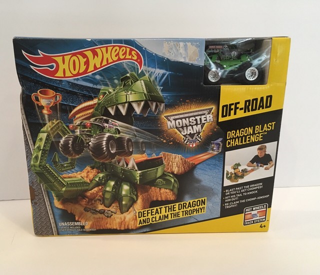 hot wheels monster jam dragon arena attack playset