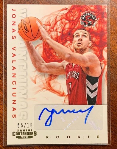 Jonas Valanciunas [Autograph Gold] #284 2012 Panini Contenders card